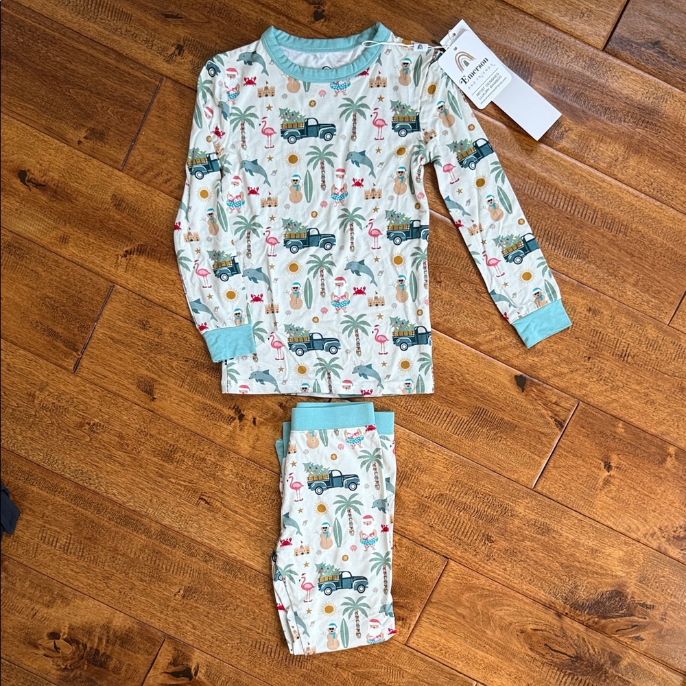 NWT 3T Emerson and Friends: Kids Mint Trim Tropical Print Pajama Set